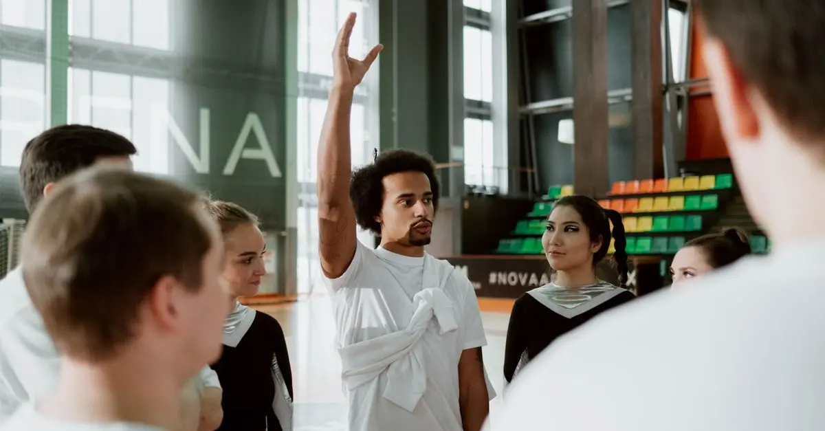 Comment Choisir le Meilleur Entraîneur pour Votre Club de Basket