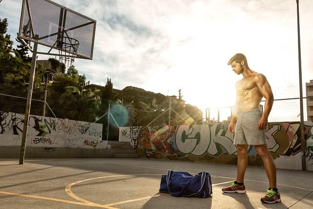 Comment Choisir le Bon Entraîneur pour Votre Club de Basket